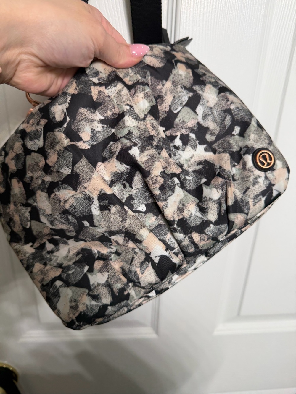 lululemon athletica Printed Cosmetic Bag - Black & Blush